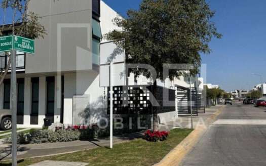 VENTA TERRENO PARQUES VALLARTA ZAPOPAN