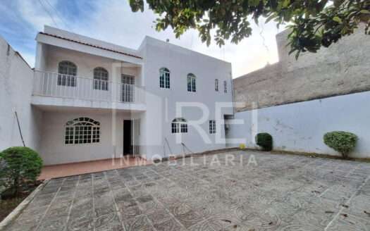VENTA CASA EN CERRO DEL TESORO TLAQUEPAQUE