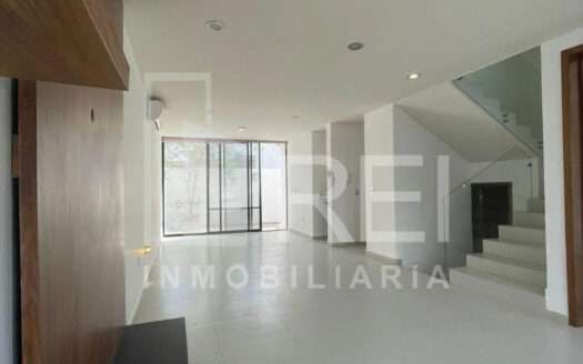 CASA EN RENTA PUNTO SUR I TLAJOMULCO