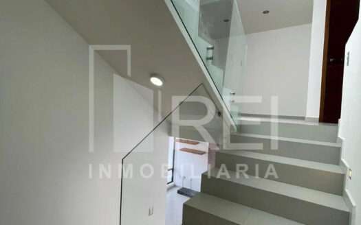 CASA EN RENTA PUNTO SUR I TLAJOMULCO