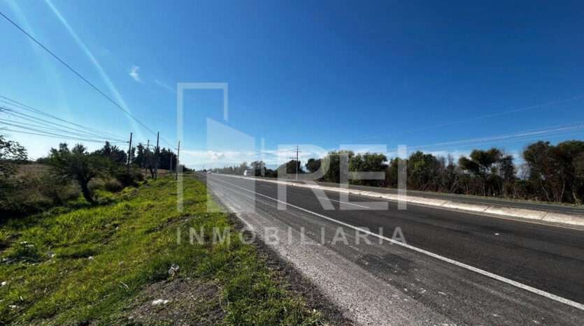 TERRENO INDUSTRIAL EN VENTA A PIE DE CARRETERA ACATLAN DE JUAREZ – CIUDAD GUZMAN