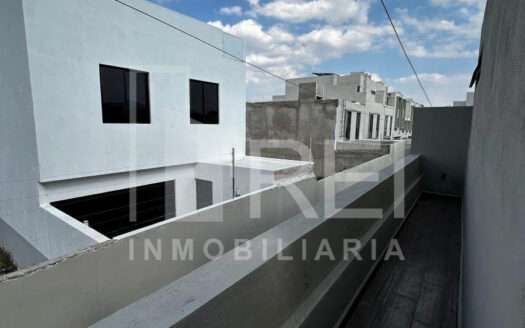 CASA EN RENTA ZOI SANTA ANITA TLAJOMULCO