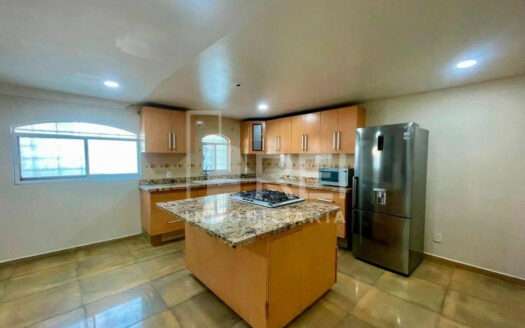 VENTA CASA HACIENDAS DEL TEPEYAC ZAPOPAN