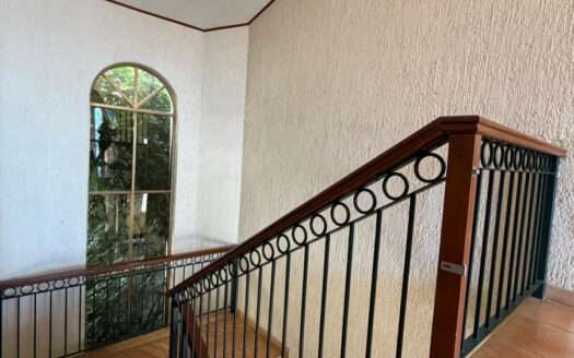 CASA EN VENTA BUGAMBILIAS PRIMERA SECCION ZAPOPAN