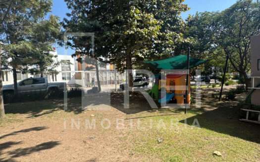 CASA AMUEBLADA EN RENTA BOSQUES DE SANTA ANITA TLAJOMULCO