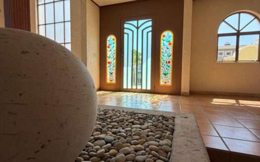 CASA EN VENTA BUGAMBILIAS PRIMERA SECCION ZAPOPAN