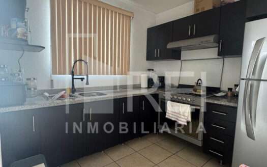 CASA AMUEBLADA EN RENTA BOSQUES DE SANTA ANITA TLAJOMULCO