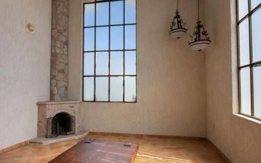 CASA EN VENTA BUGAMBILIAS PRIMERA SECCION ZAPOPAN