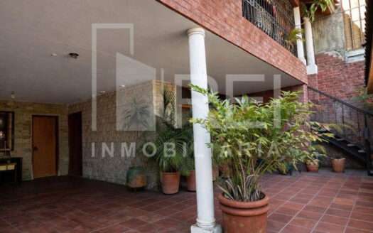 CASA EN VENTA PROVIDENCIA 2DA SECCION GUADALAJARA