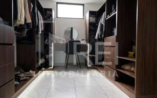 CASA EN VENTA REAL DE VALDEPEÑAS ZAPOPAN