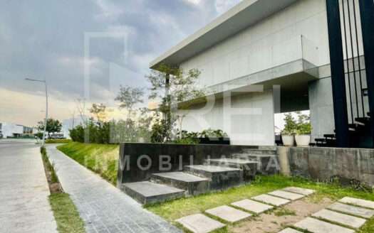 CASA EN RENTA ZOI SANTA ANITA TLAJOMULCO