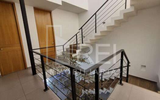 CASA EN VENTA SENDAS RESIDENCIAL VALLE IMPERIAL ZAPOPAN