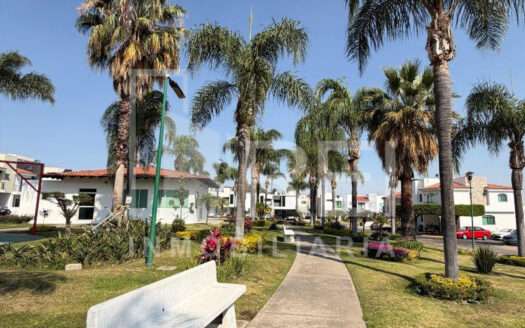 CASA EN VENTA REAL DE VALDEPEÑAS ZAPOPAN