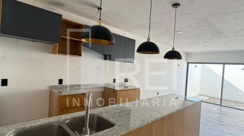 CASA EN VENTA EL ALAMO TLAQUEPAQUE