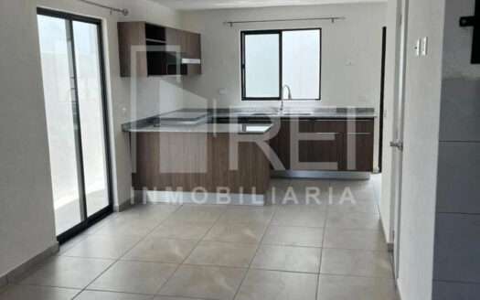 CASA EN RENTA ADAMAR RESIDENCIAL TLAJOMULCO