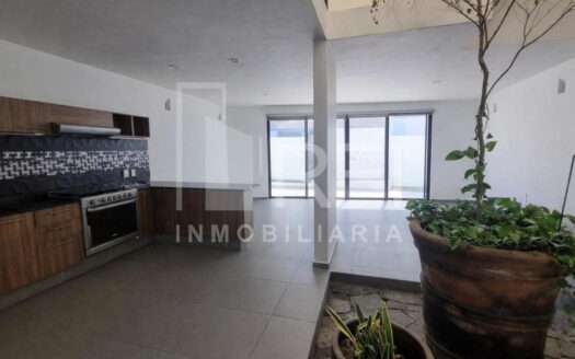 CASA EN VENTA SENDAS RESIDENCIAL VALLE IMPERIAL ZAPOPAN