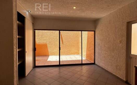 CASA EN RENTA BUGAMBILIAS ZAPOPAN