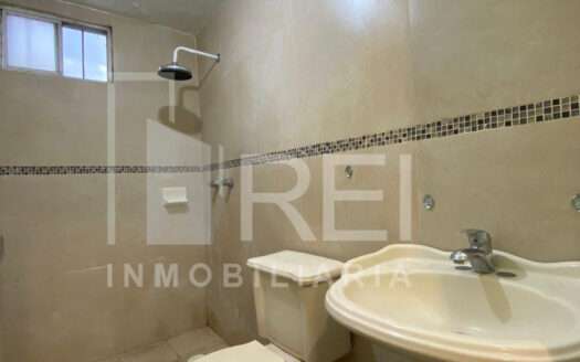 CASA EN VENTA FRACC. MIRAFLORES TLAQUEPAQUE