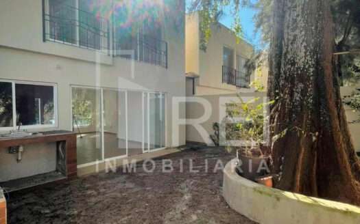 CASA EN VENTA LOS MANZANOS SENDERO LAS MORAS TLAJOMULCO