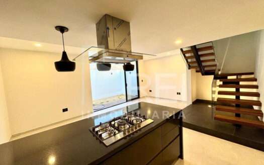 CASA EN VENTA SENDEROS DE MONTE VERDE TLAJOMULCO