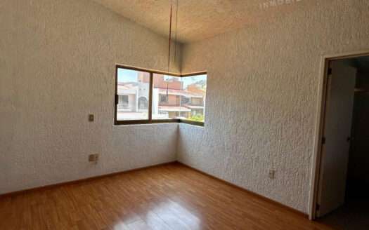 CASA EN RENTA BUGAMBILIAS ZAPOPAN