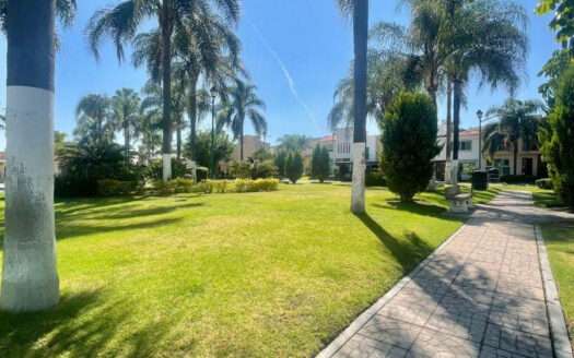 CASA EN VENTA NUEVA GALICIA TLAJOMULCO