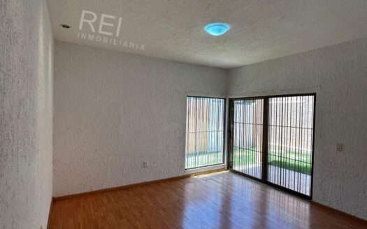 CASA EN RENTA BUGAMBILIAS ZAPOPAN