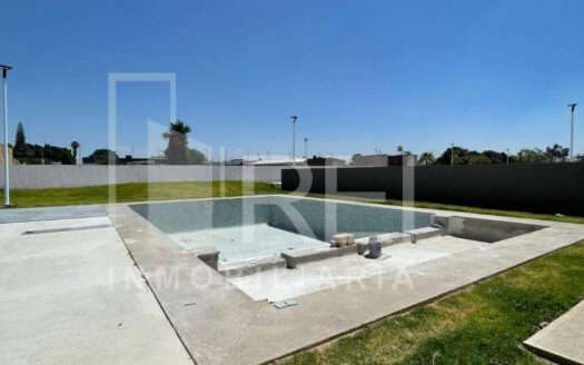 TERRENO EN VENTA ANTIGUO CAMINO A TESISTAN Y AV JUAN GIL PRECIADO ZAPOPAN