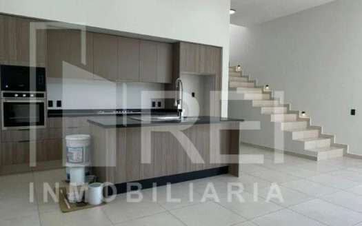 CASA EN VENTA ADAMAR TLAJOMULCO