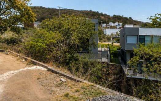 TERRENO EN VENTA LOS AMATES EN LAS CAÑADAS ZAPOPAN