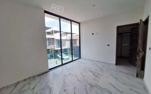 CASA EN VENTA NUEVA GALICIA RESIDENCIAL TLAJOMULCO