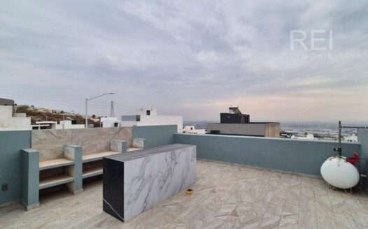 CASA EN VENTA ZIMALTA RESIDENCIAL TLAQUEPAQUE