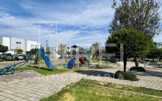 CASA EN VENTA PARQUES DE TESISTAN ZAPOPAN