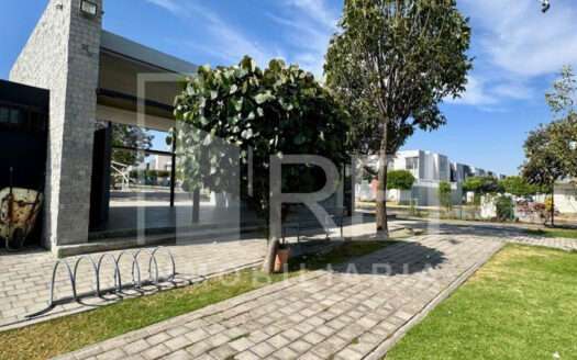 CASA EN VENTA PARQUES DE TESISTAN ZAPOPAN