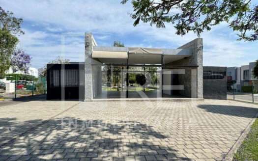 CASA EN VENTA PARQUES DE TESISTAN ZAPOPAN