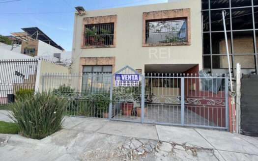 CASA EN VENTA JARDINES DEL COUNTRY GUADALAJARA