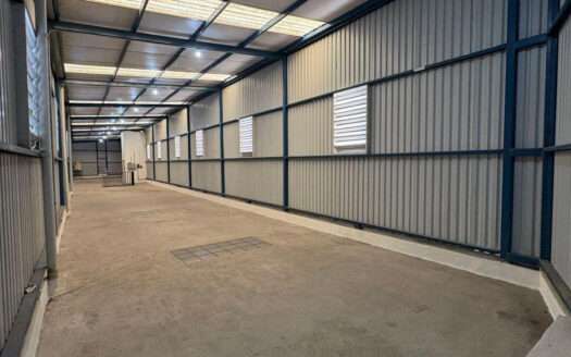 BODEGA REMODELADA EN RENTA COL. SAN ANTONIO GUADALAJARA