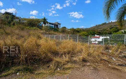 TERRENO EN VENTA LOS AMATES EN LAS CAÑADAS ZAPOPAN