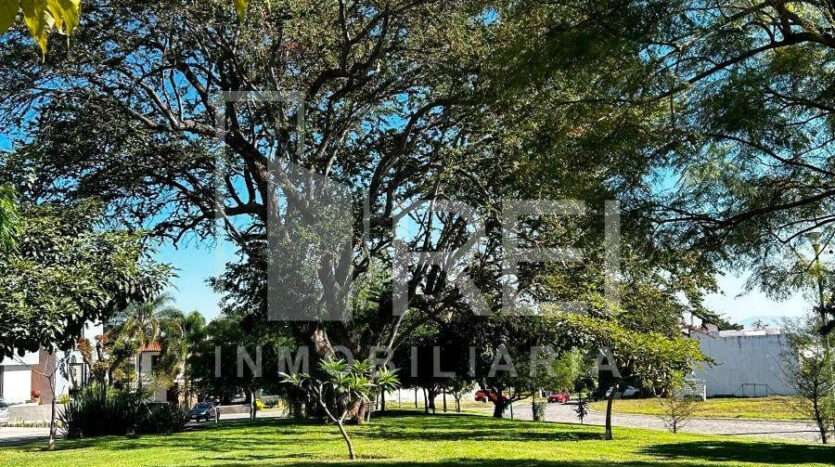 TERRENO EN VENTA EL MANANTIAL TLAJOMULCO