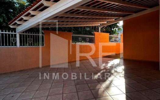 CASA EN RENTA BUGAMBILIAS ZAPOPAN