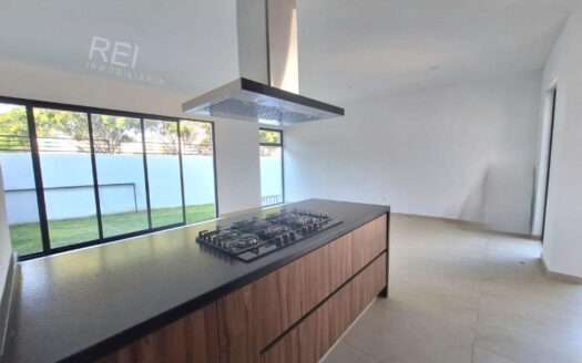 CASA EN VENTA NUEVA GALICIA RESIDENCIAL TLAJOMULCO
