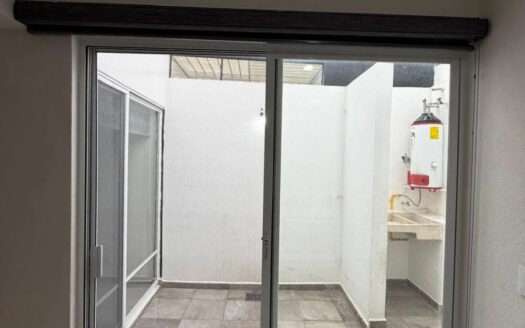 CASA EN RENTA PARQUES DE TESISTAN ZAPOPAN