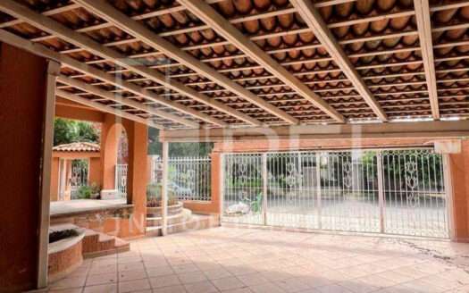 CASA EN RENTA BUGAMBILIAS ZAPOPAN