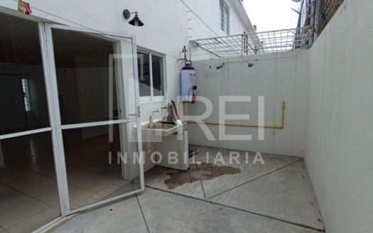 CASA EN VENTA PARQUES DE TESISTAN ZAPOPAN