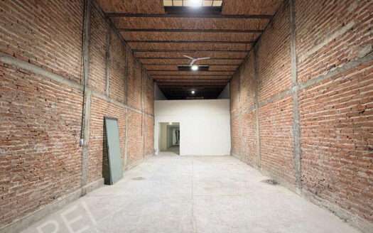 BODEGA REMODELADA EN RENTA COL. SAN ANTONIO GUADALAJARA