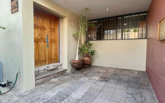 CASA EN VENTA JARDINES DEL COUNTRY GUADALAJARA
