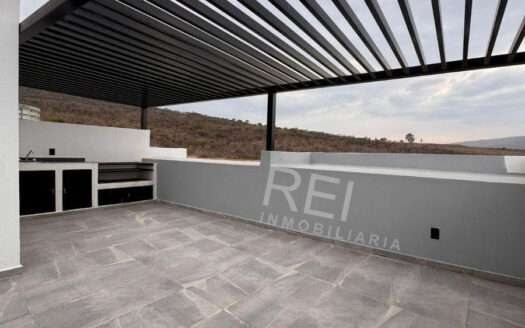 CASA EN VENTA SENDEROS DE MONTE VERDE TLAJOMULCO