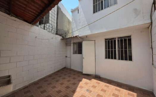 CASA EN RENTA JARDINES DE MIRAFLORES TLAQUEPAQUE