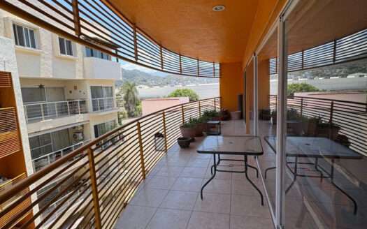 DEPARTAMENTO EN VENTA PLAZA LAS GLORIAS ZONA HOTELERA PUERTO VALLARTA
