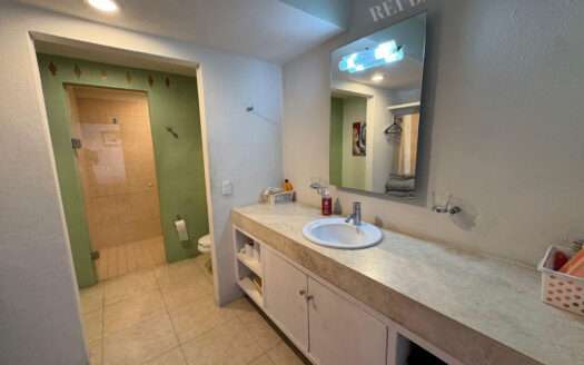 DEPARTAMENTO EN VENTA PLAZA LAS GLORIAS ZONA HOTELERA PUERTO VALLARTA